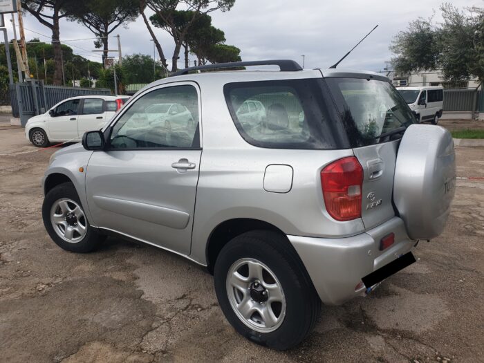 TOYOTA RAV4 2.0 BENZ/GPL - immagine 4